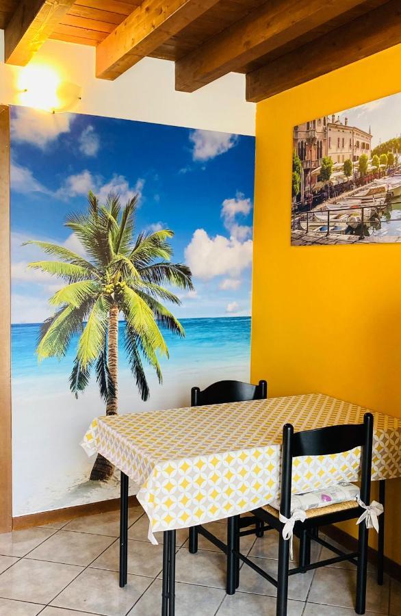 Palm Beach - Your Private And Complete Apartment In Desenzano Del Garda Exteriör bild