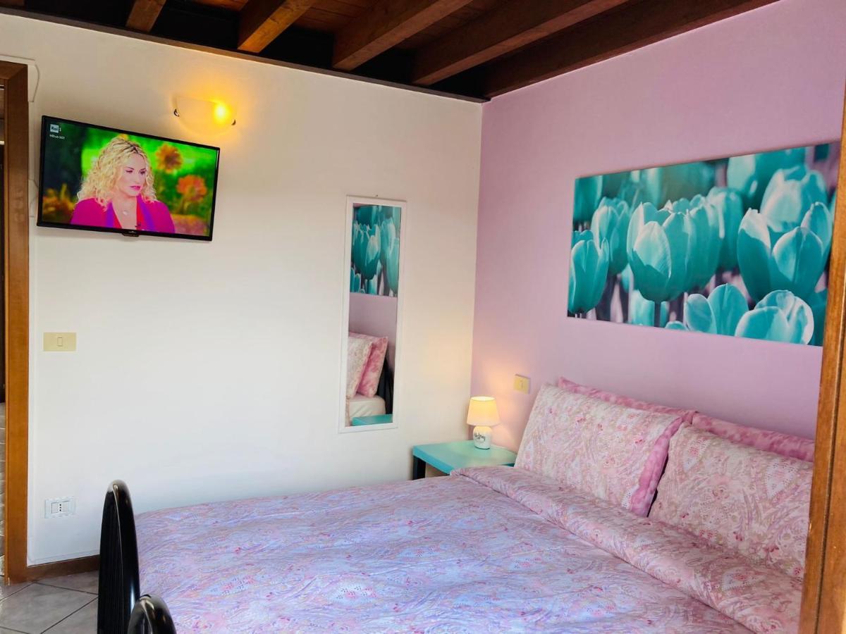 Palm Beach - Your Private And Complete Apartment In Desenzano Del Garda Exteriör bild